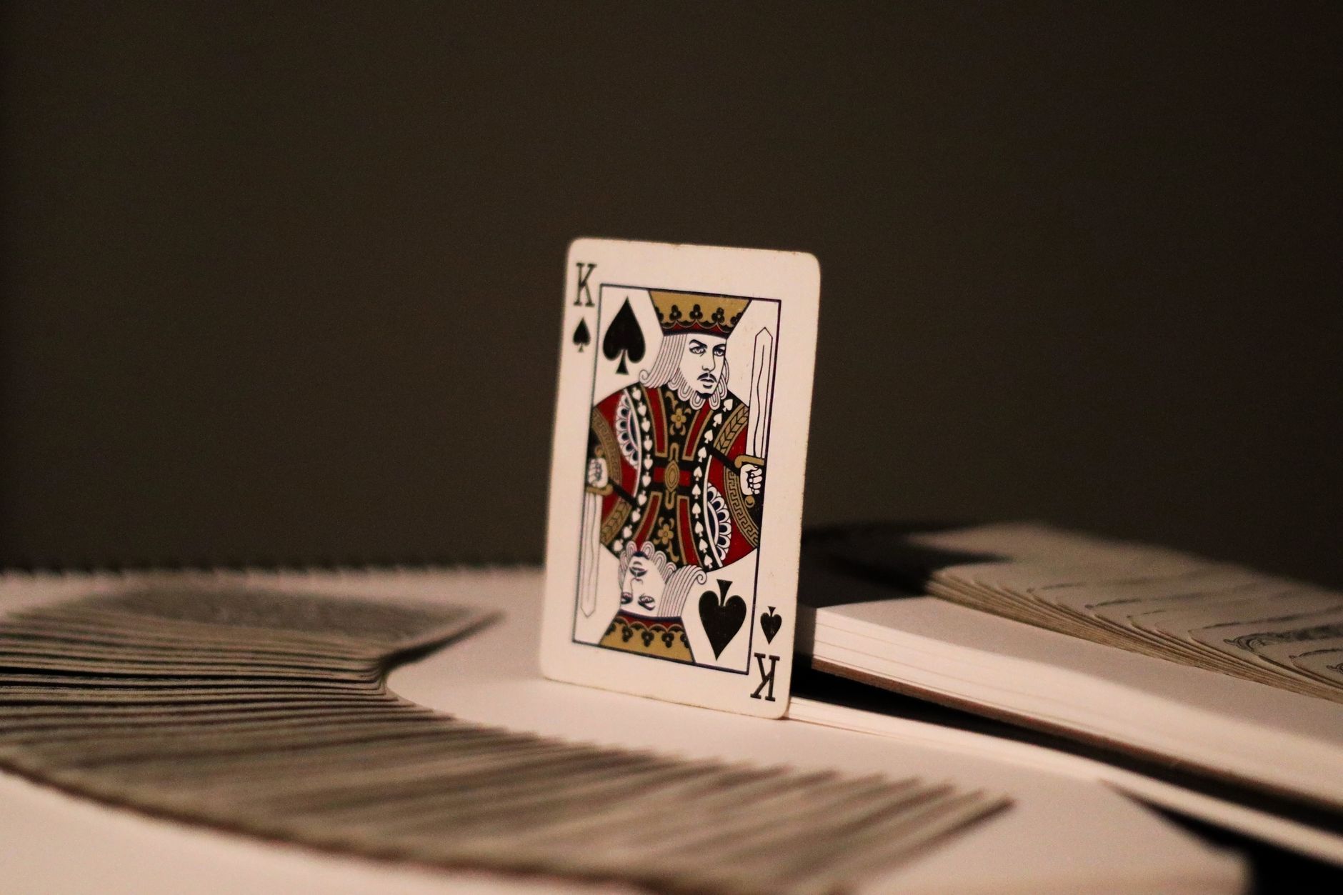 Comment équilibrer sa stratégie de jeu pour éviter d&rsquo;être lu ?